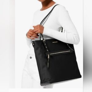 Michael Kors Leila Large Nylon & Leather Tote Shoulder Bag Purse Handbag EUC